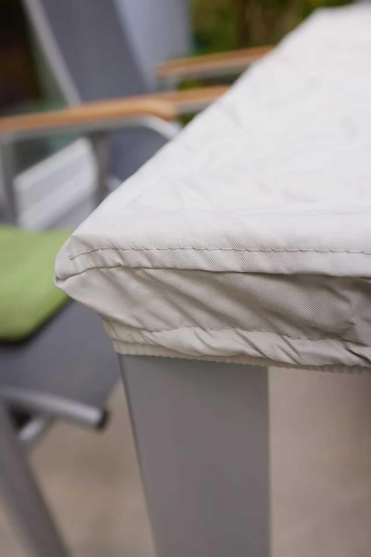 KETTLER ABDECKHAUBE für Tischplatte 180 x 95 cm – grau/silber Ansicht 5