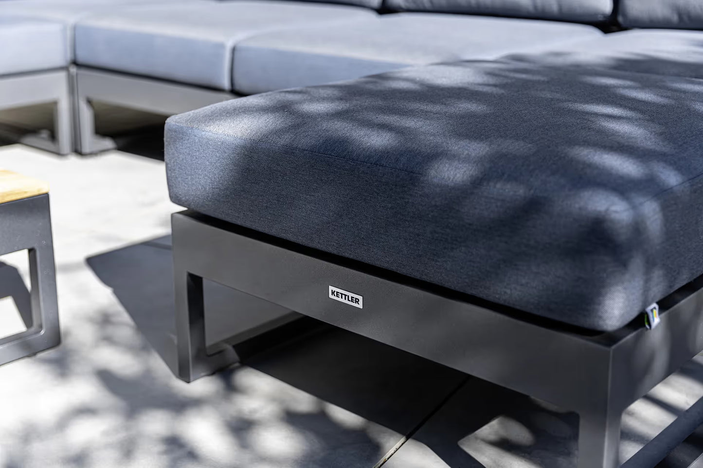 KETTLER OCEAN SKID PLATFORM Hocker – modulares Lounge Element, wetterfest