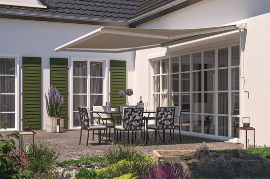 Vollkassettenmarkise Terrasse geöffnet Sonnenschutz